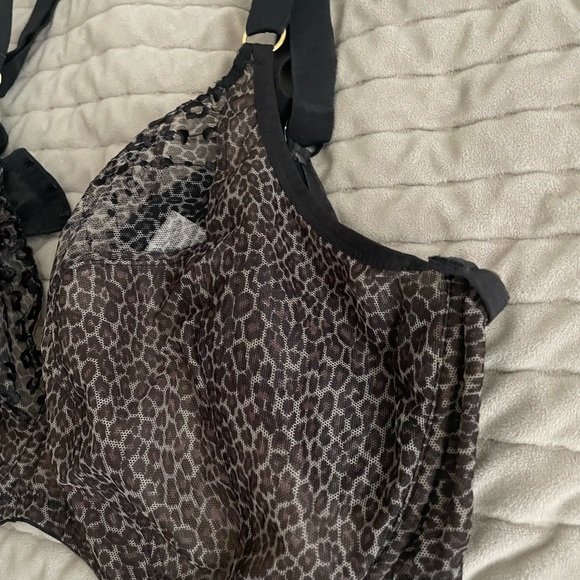 ELOMI Matilda Side Support Leopard Plunge Bra 38H UK (38K USA) - Picture 2 of 4